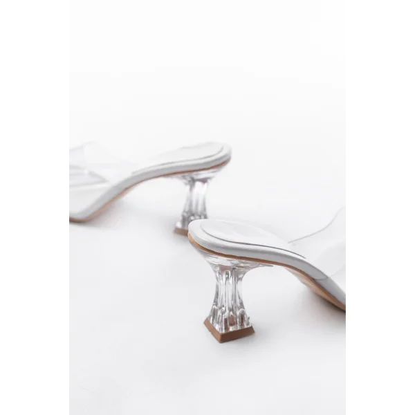 S-619 Beyaz Rugan Şeffaf Bantlı Şeffaf Topuklu Yuvarlak Burunlu Kadın Terlik