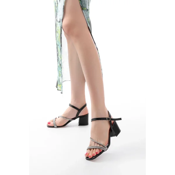 S-900  Siyah Bantlı Taşlı Kalın Şeffaf Topuklu Kadın Ayakkabı