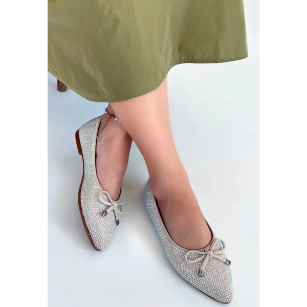 Sarra Bej Saten İşlemeli Babet Ayakkabı