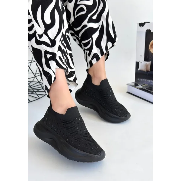 Soord Siyah Triko Boncuk İşlemeli Spor Ayakkabı