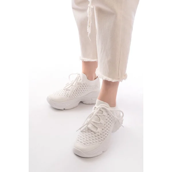 SP-2024 Beyaz Günlük Bağcıklı Fileli Taş Aksesuarlı Kadın Spor Ayakkabı