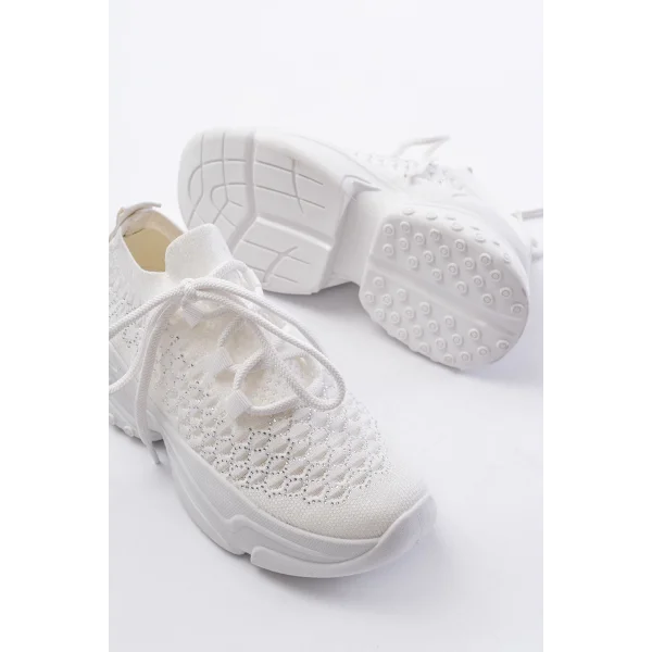 SP-2024 Beyaz Günlük Bağcıklı Fileli Taş Aksesuarlı Kadın Spor Ayakkabı