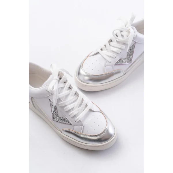 SV-01 Beyaz Garni Bağcıklı Kadın Spor Ayakkabı