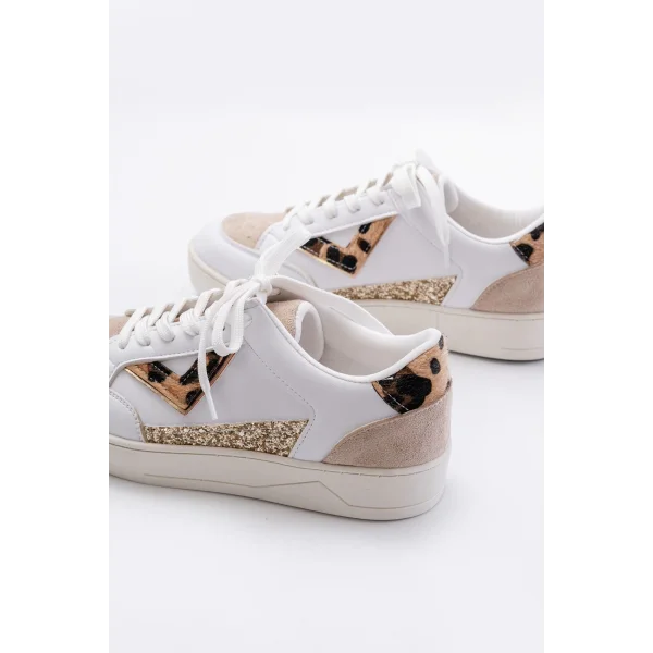 SV-01 Beyaz Leopar Desenli Bağcıklı Kadın Spor Ayakkabı
