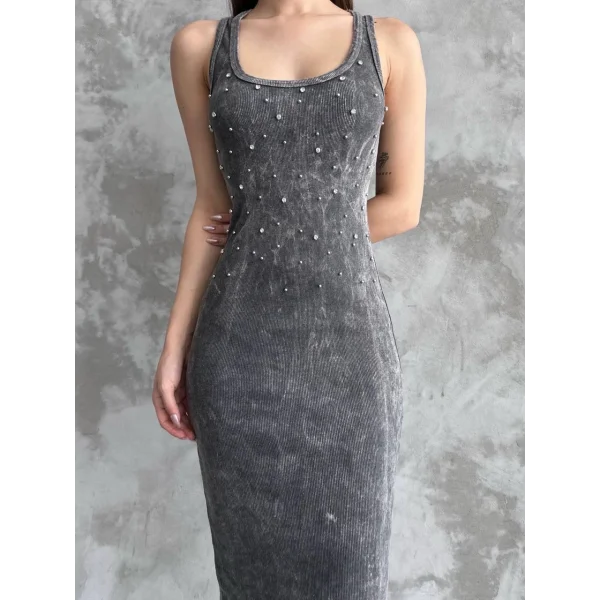 Taşlı askılı elbise