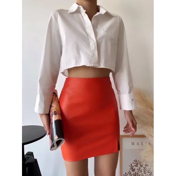 Tek yırtmaçlı arkadan fermuarlı deri etek turuncu s24475