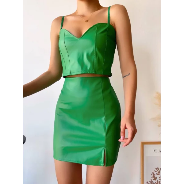 Tek yırtmaçlı arkadan fermuarlı deri etek yeşil s24475