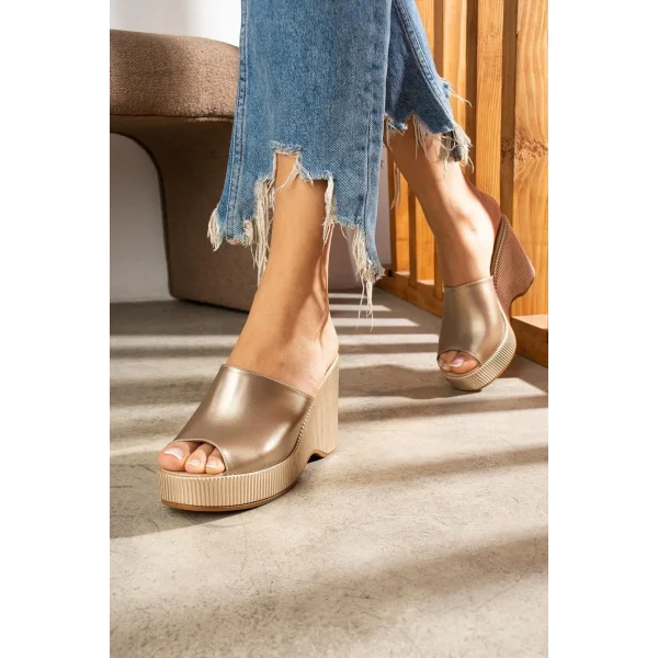 Tlay Bej Cilt Dolgu Topuk Terlik