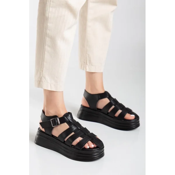 Toten Siyah Cilt Kemerli Sandalet