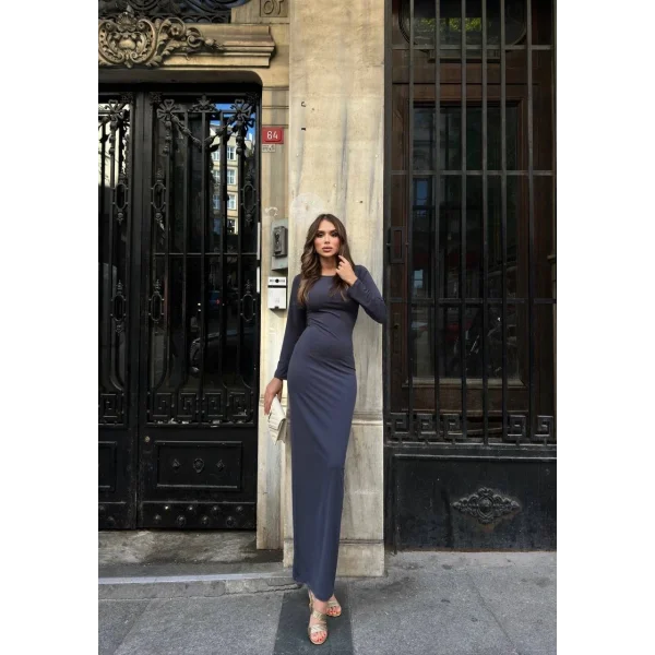 Uzun kollu uzun elbise