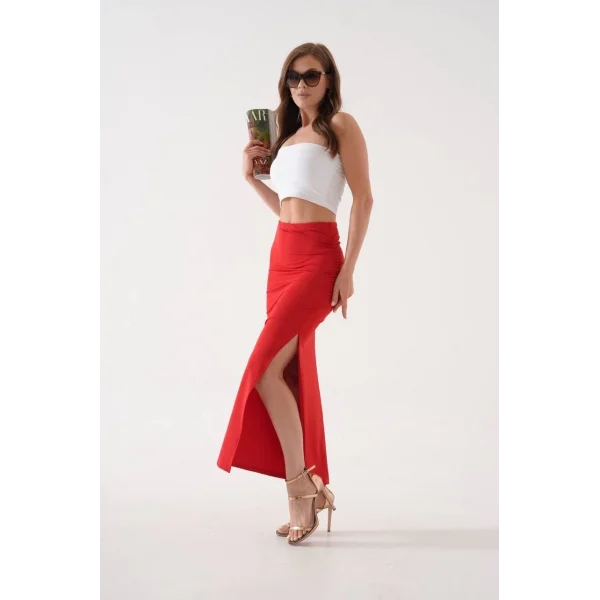Uzun yırtmaçlı ince kumaş etek kırmızı