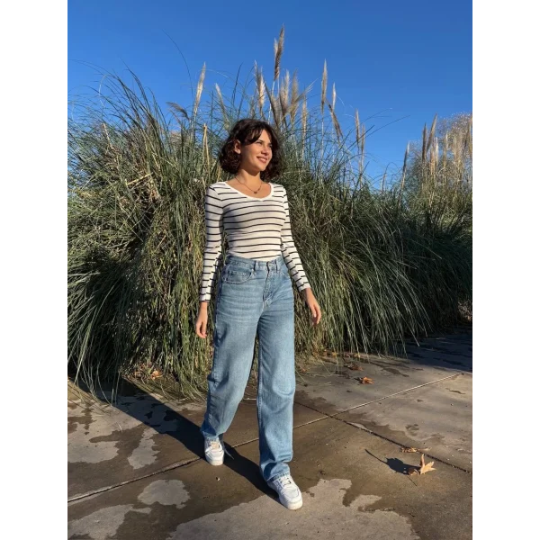 V yaka çizgili bluz beyaz A3699