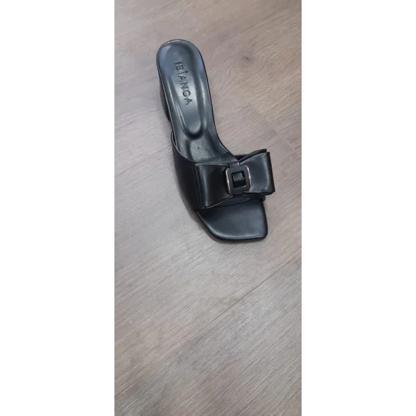 Veor Siyah Cilt Topuklu Terlik