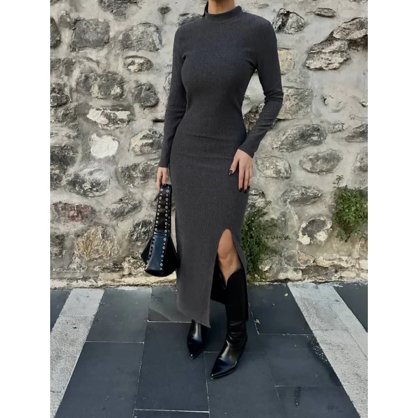 Yırtmaçlı kalın bürümcük uzun elbise siyah