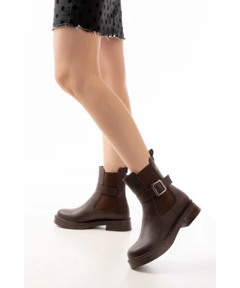 02-2004 Kahverengi Toka Aksesuarlı Lastikli Günlük Kadın Bot