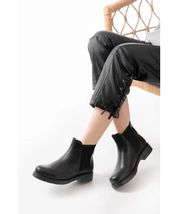 165-230 Siyah Lastikli Günlük Kadın Bot