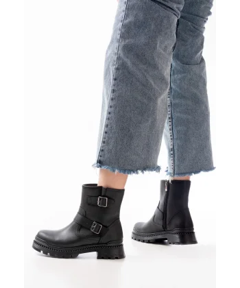 2051-2014 Siyah Tokalı Düz Topuklu Tokalı Fermuarlı Günlük Kadın Bot