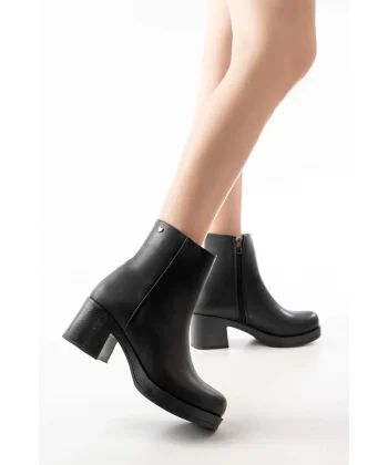 5109-3022 Siyah Fermuarlı Kalın Topuklu Günlük Kadın Bot