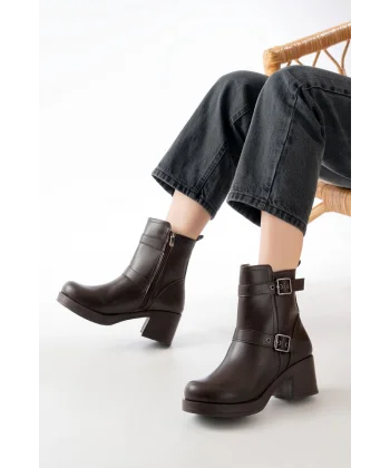 5109-3027 Kahverengi Topuklu Fermuarlı Günlük Kadın Bot