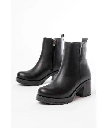 5109-3057 Siyah Lastikli Fermuarlı Kalın Topuklu Günlük Kadın Bot