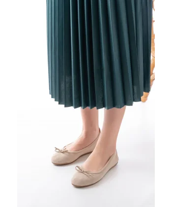 6101 Bej Süet Fiyonklu Günlük Kadın Babet