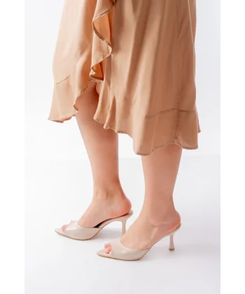 716 Bej Rugan Sivri Burunlu Topuklu Kadın Terlik