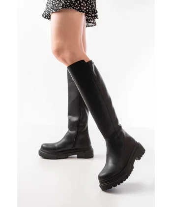 812-300 Siyah Fermuarlı Günlük Kadın Çizme