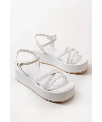 861-1016 Beyaz Dolgu Kadın Sandalet