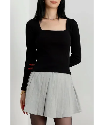 Çerçeve yaka kaşkorse bluz siyah