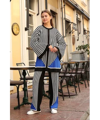 Çizgili bisiklet yaka triko takım siyah