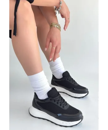 Edva Siyah Cilt Bağcıklı Spor Ayakkabı