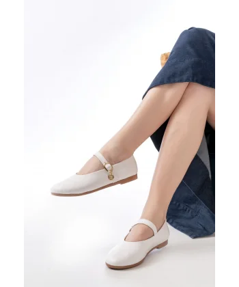 İNF-324 Beyaz Baretli Tokalı Günlük Kadın Babet