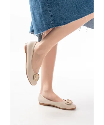 İNF-325 Bej Tokalı Aksesuarlı Günlük Kadın Babet