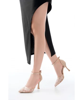 K-404 Bej Fileli Çiçek Detaylı  Kadın Topuklu Ayakkabı