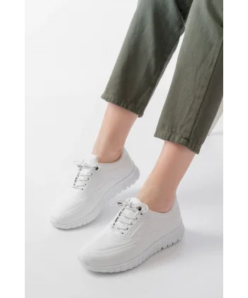 K-504 Beyaz Bağcıklı Desenli Günlük Spor Ayakkabı