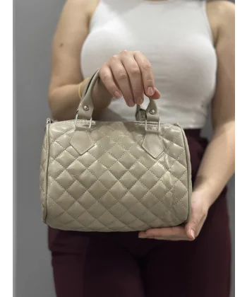 Kapaksız kapitone bej cilt çanta