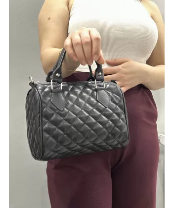 Kapaksız kapitone siyah cilt çanta