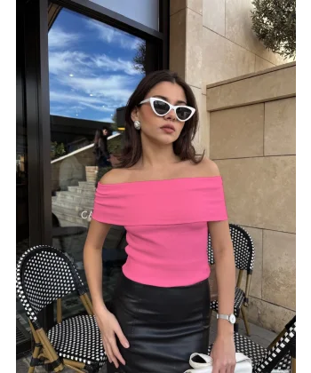 Madonna yaka sıfır kol bluz pembe