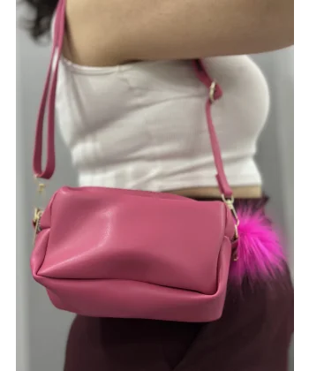 Ponpon fuşya cilt çanta