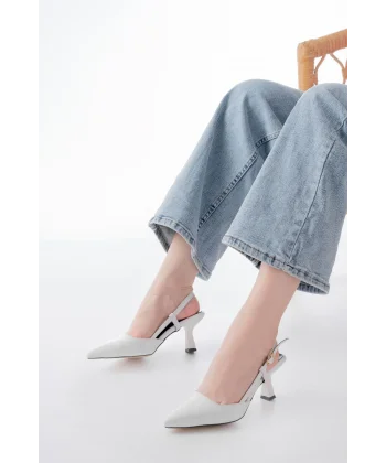 ST-002 Beyaz Rugan Günlük 7 cm Topuklu Bayan Ayakkabı