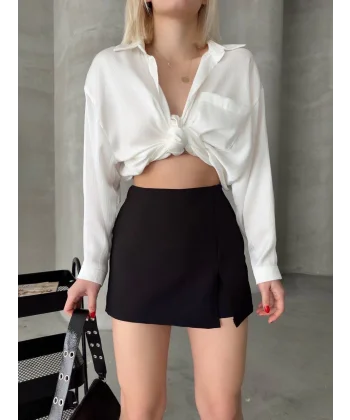 Tek yırtmajlı şort etek