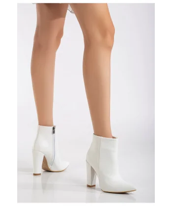 VRT-4801 Beyaz Yüksek Kalın Topuklu Fermuarlı Kadın Bot