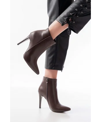 VRT-4802 Kahverengi Yüksek İnce Topuklu Fermuarlı Kadın Bot