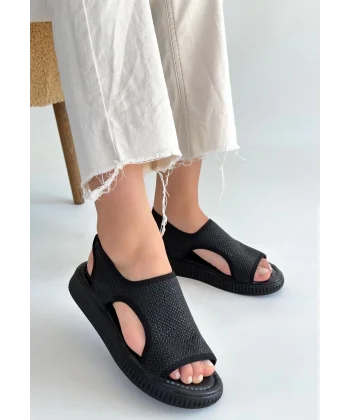 Wayi Siyah Hasır Cilt Sandalet