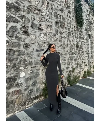 Yırtmaçlı kalın bürümcük uzun elbise siyah