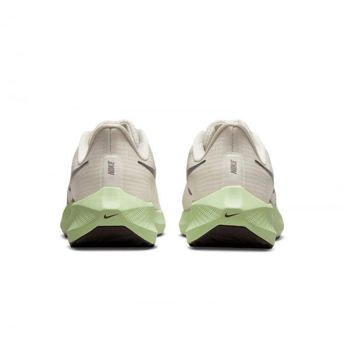 Nike Air Zoom Pegasus 39 Erkek Yol Koşu Ayakkabı DH4071-101