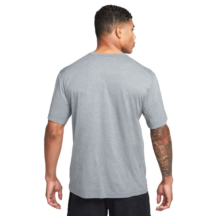 Nike Dri-Fit Uv Hyverse Ss Erkek Gri Antrenman T-Shirt
