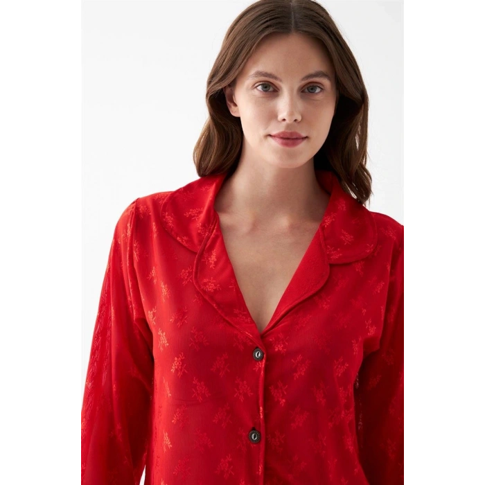 Kadın Kırmızı Şeffaf Jakar Düğmeli Pijama Takımı