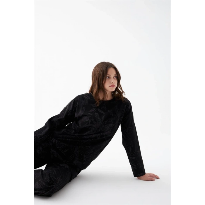 Kadın Oversize Siyah Çiçek Desenli Pamuklu Kalın Pijama Takımı
