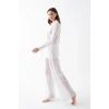 Kadın Beyaz Şeffaf Jakar Düğmeli Pijama Takımı
